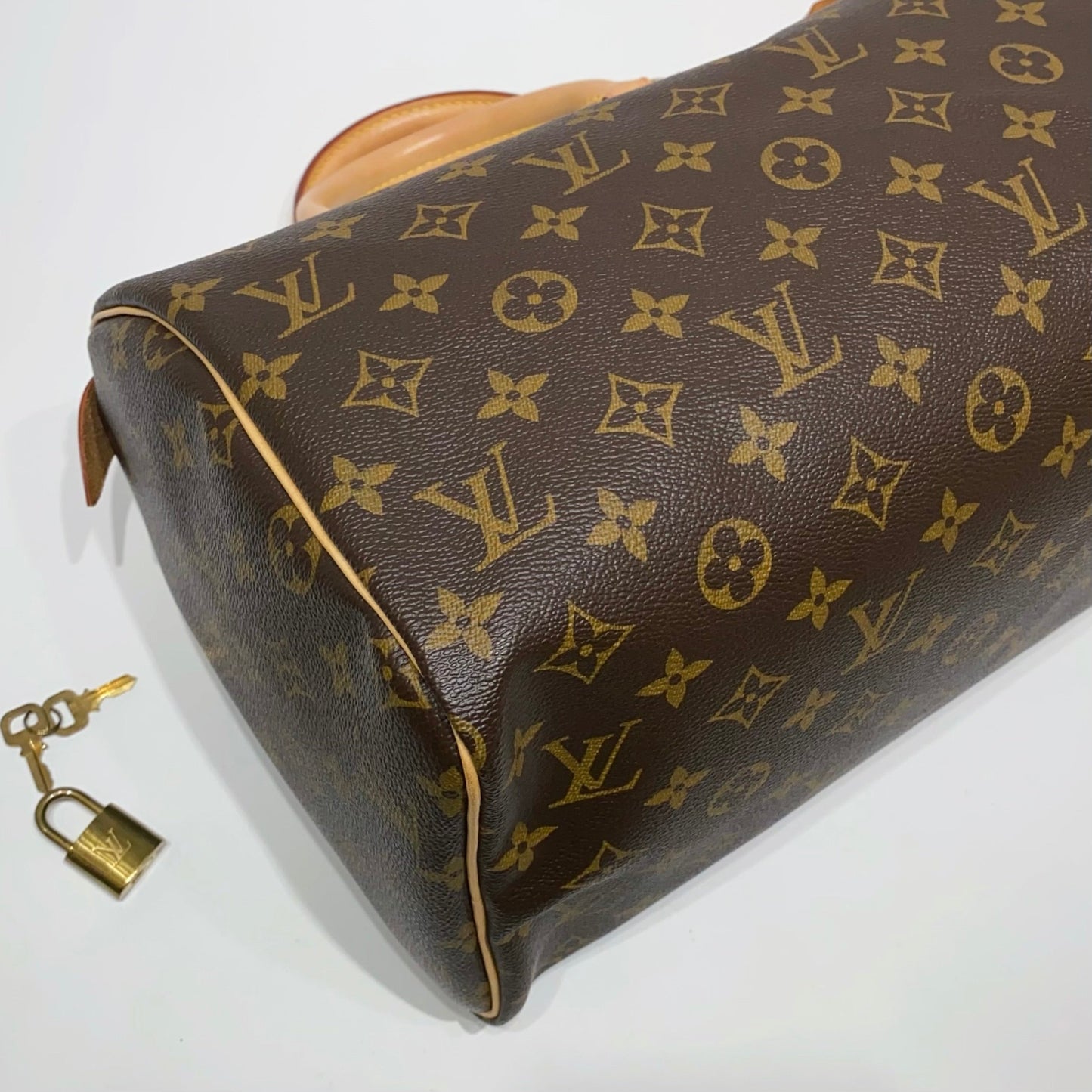 No.4090-Louis Vuitton Monogram Speedy 30