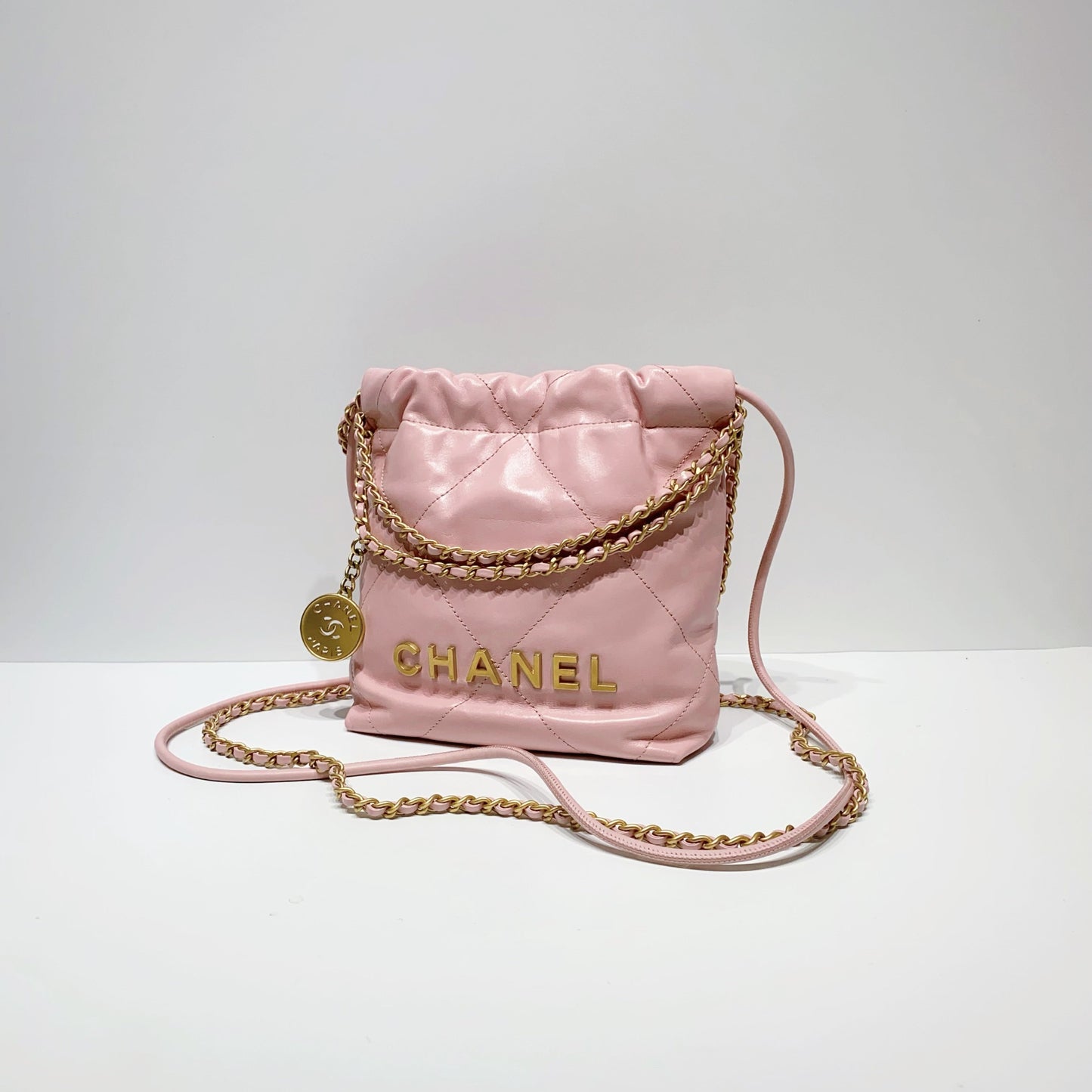 No.3953-Chanel 22 Mini Tote Bag