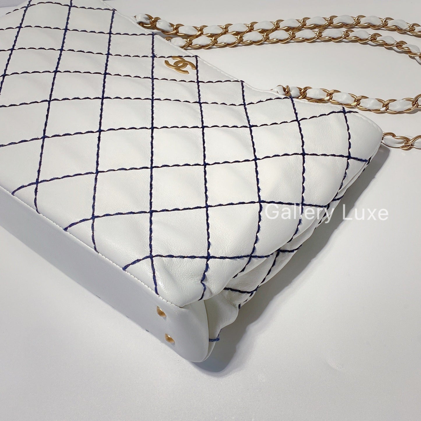 No.2210-Chanel Vintage Lambskin Tote Shoulder Bag
