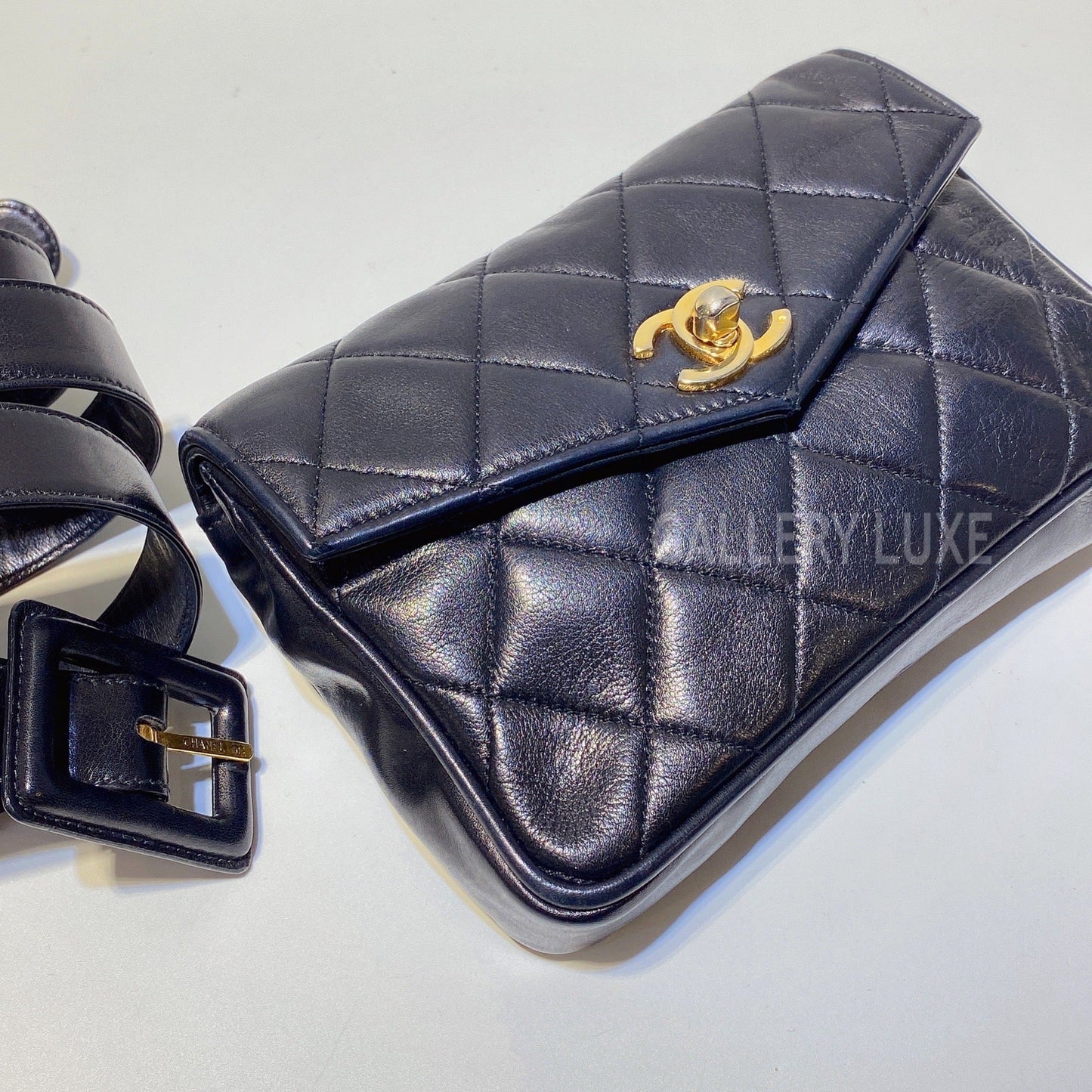 No.3082-Chanel Vintage Lambskin Belt Bag