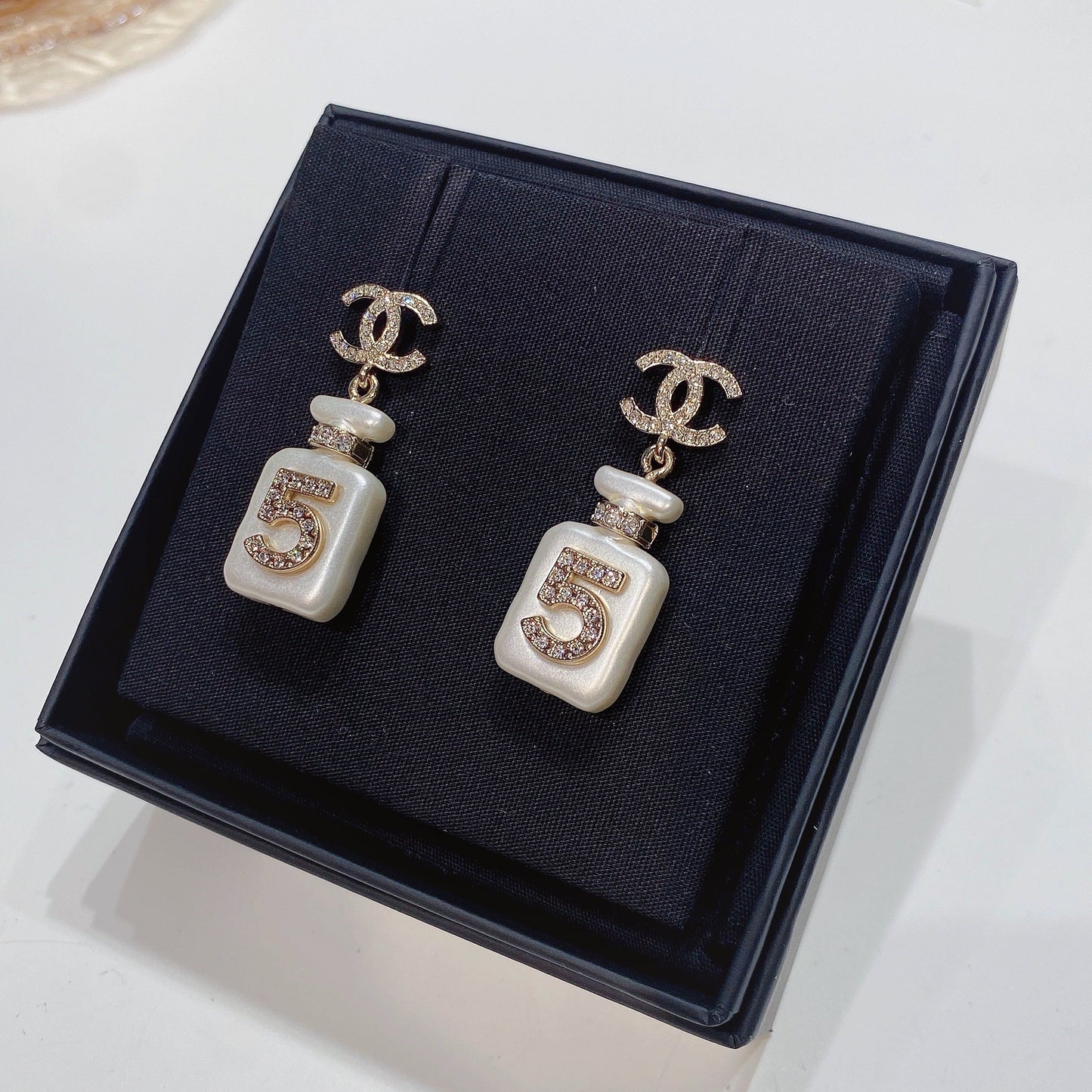 No.3680-Chanel Crystal Perfume Bottle Earrings (Brand New / 全新貨品)