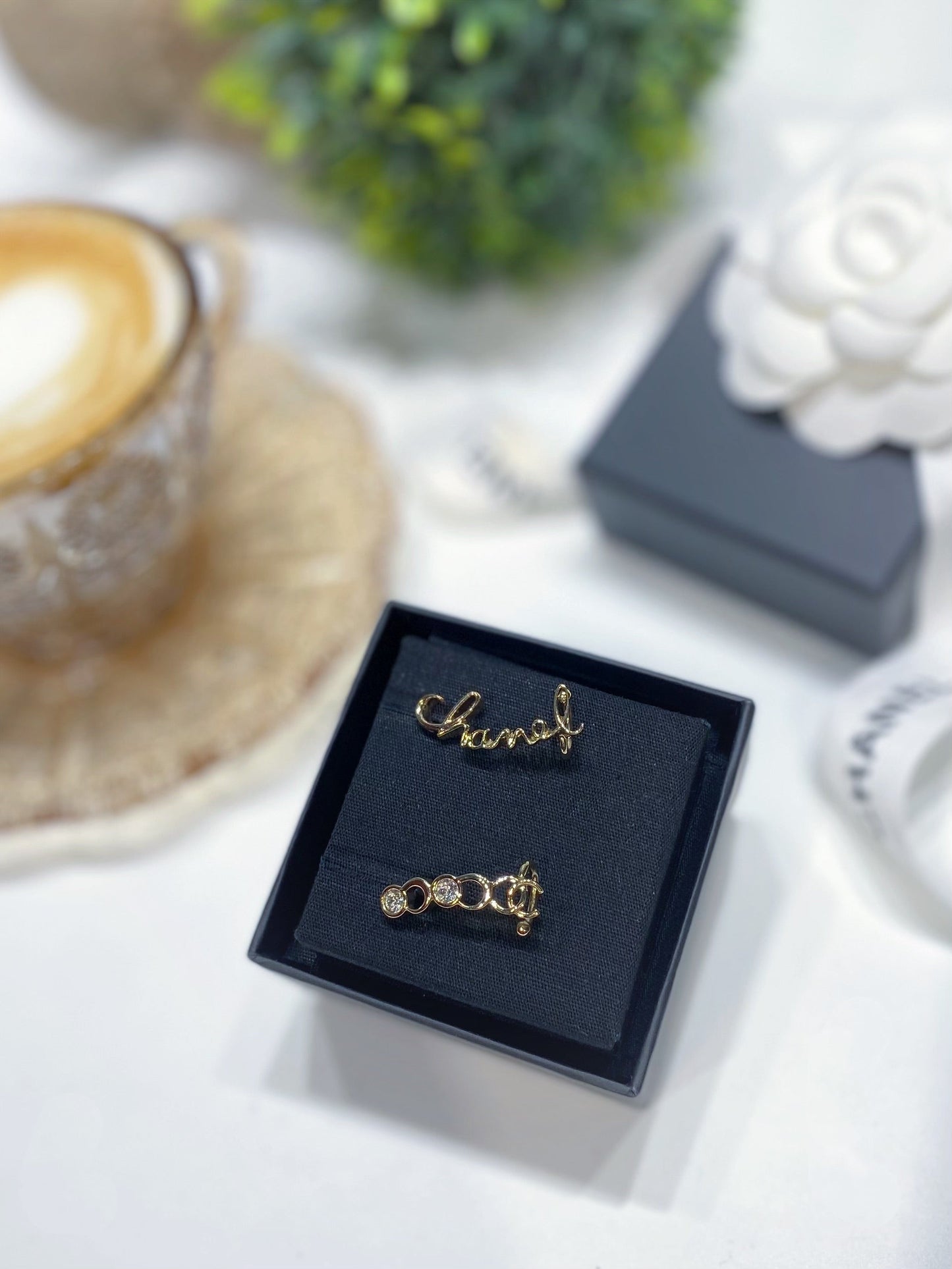 No.001347-6-Chanel Metal & Crystal Coco Chanel Earrings (Brand New / 全新貨品)