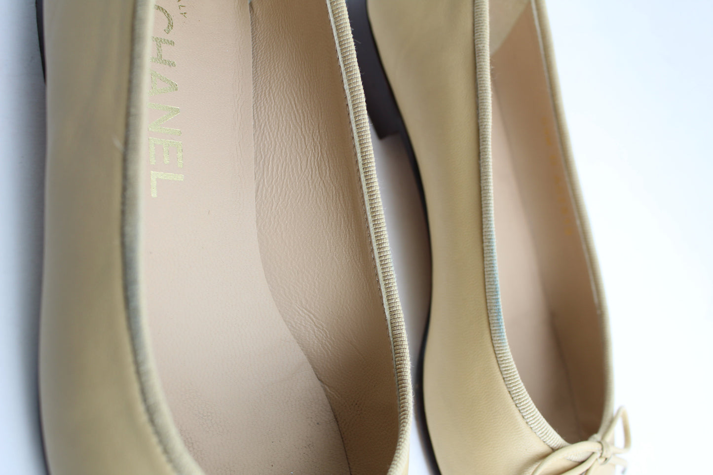 CHANEL BALLET FLATS SIZE 37.5