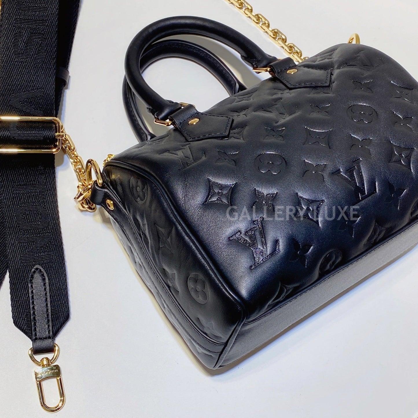 No.3094-Louis Vuitton Speedy Bandouliere 22