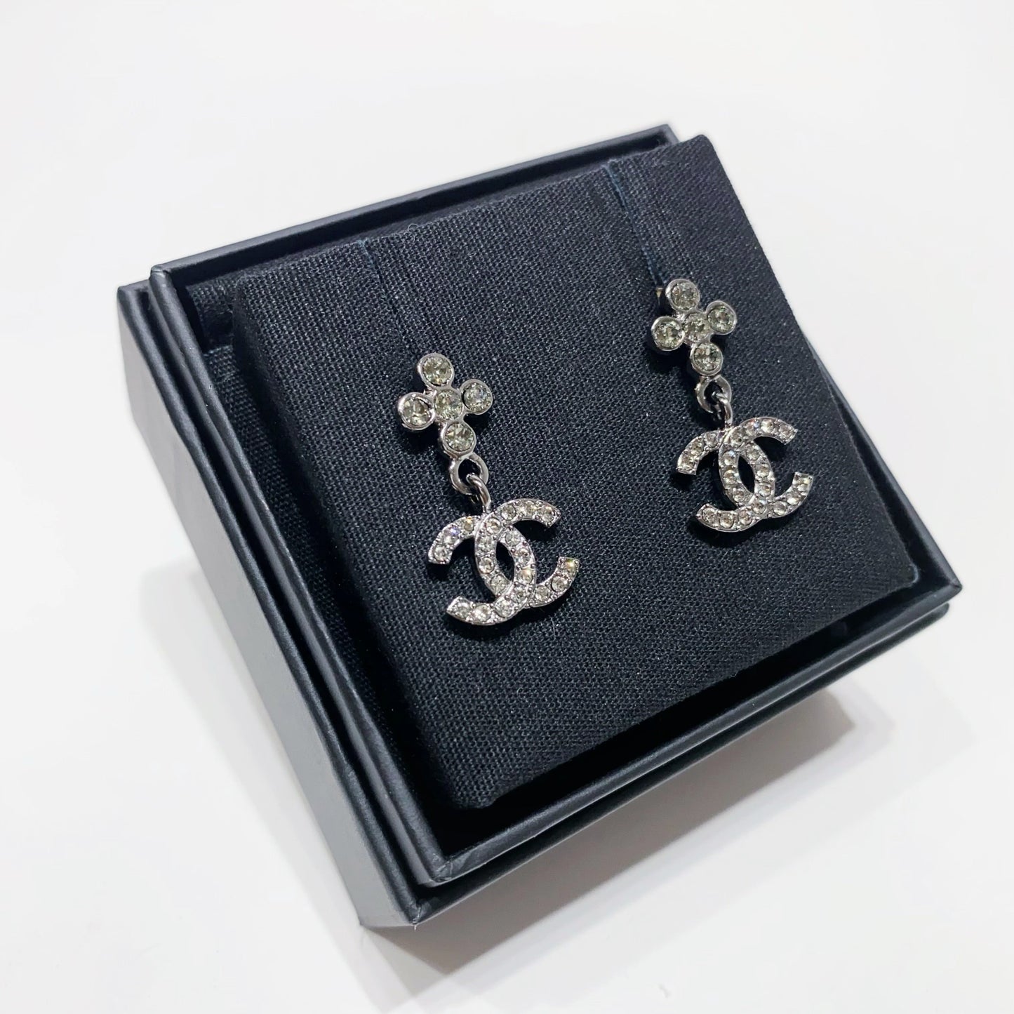 No.001620-3-Chanel Flower Street Style Crystal Coco Mark Earrings  (Brand New / 全新貨品)