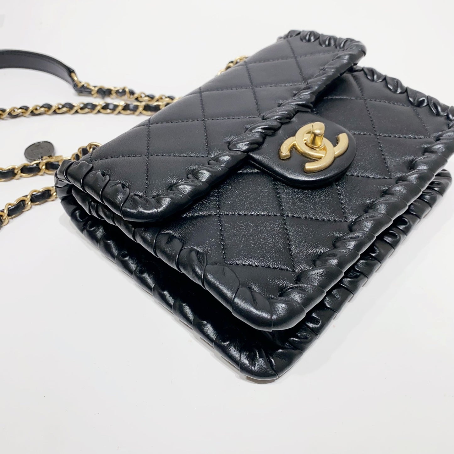 No.4084-Chanel My Own Frame Flap Bag