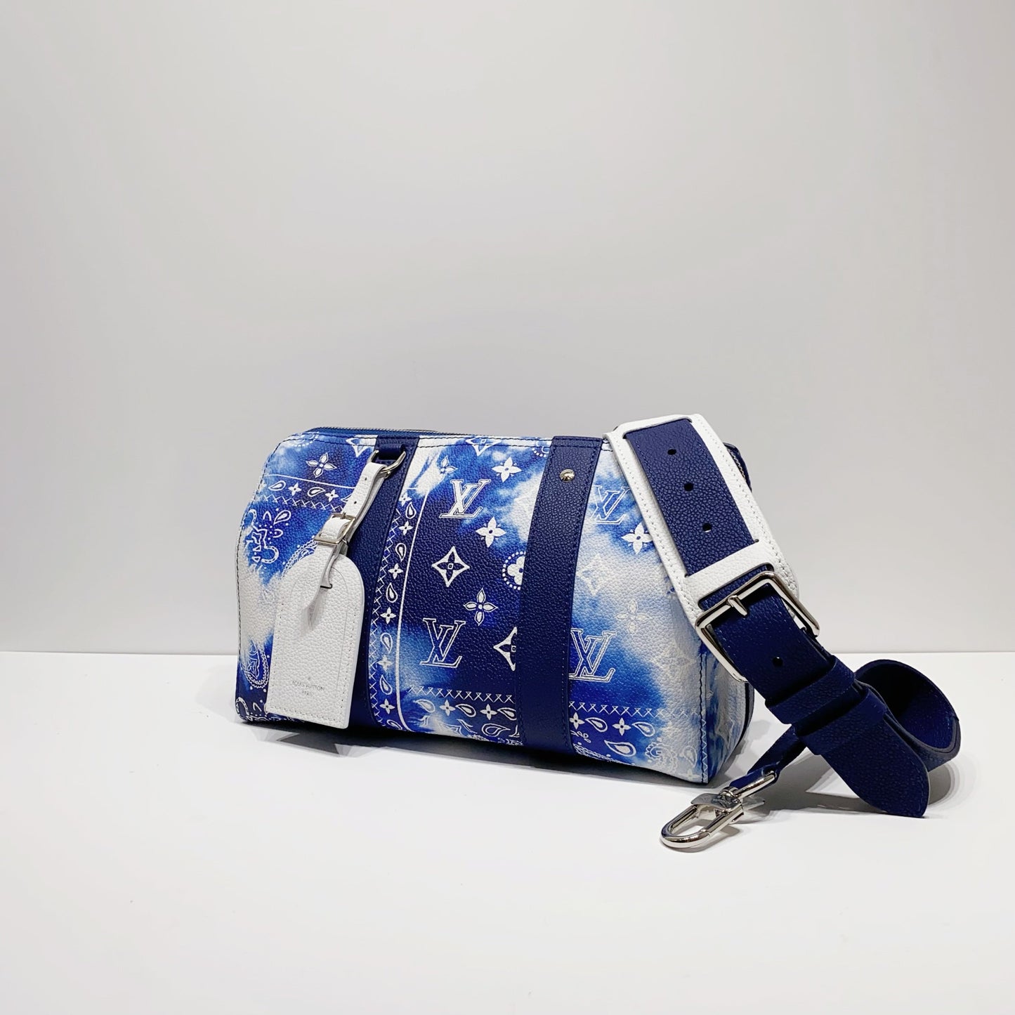 No.4081-Louis Vuitton Monogram Bandana City Keepall