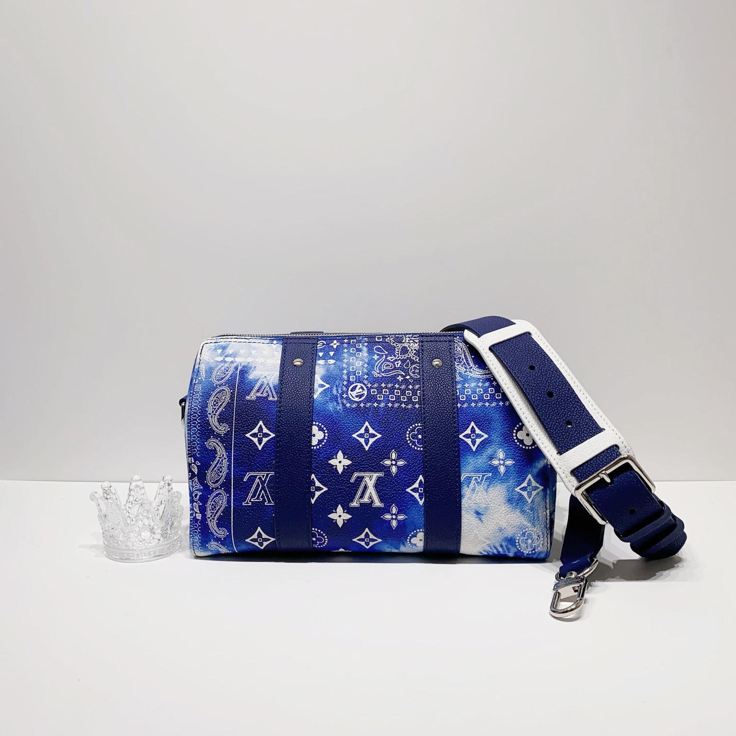 No.4081-Louis Vuitton Monogram Bandana City Keepall
