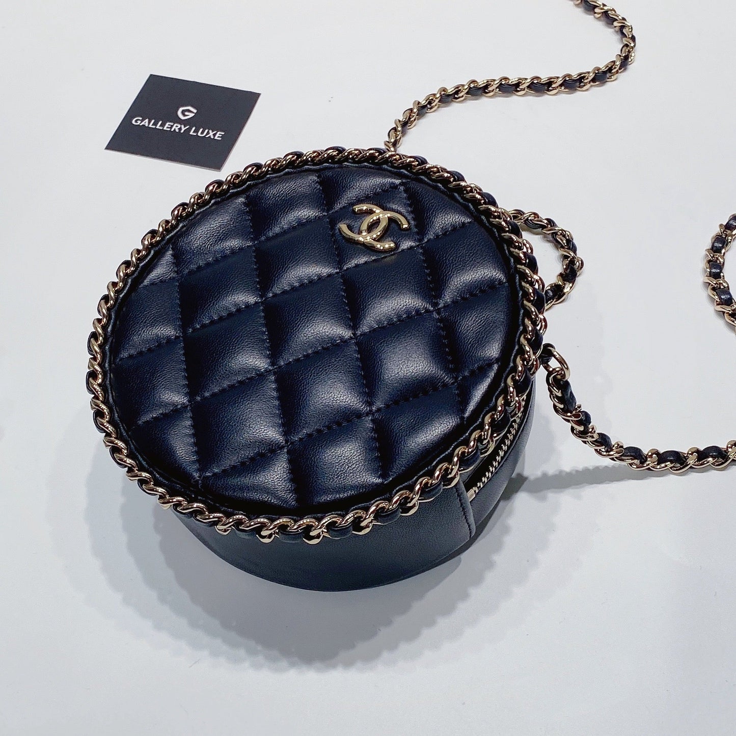 No.3493-Chanel Running Chain Clutch With Chain