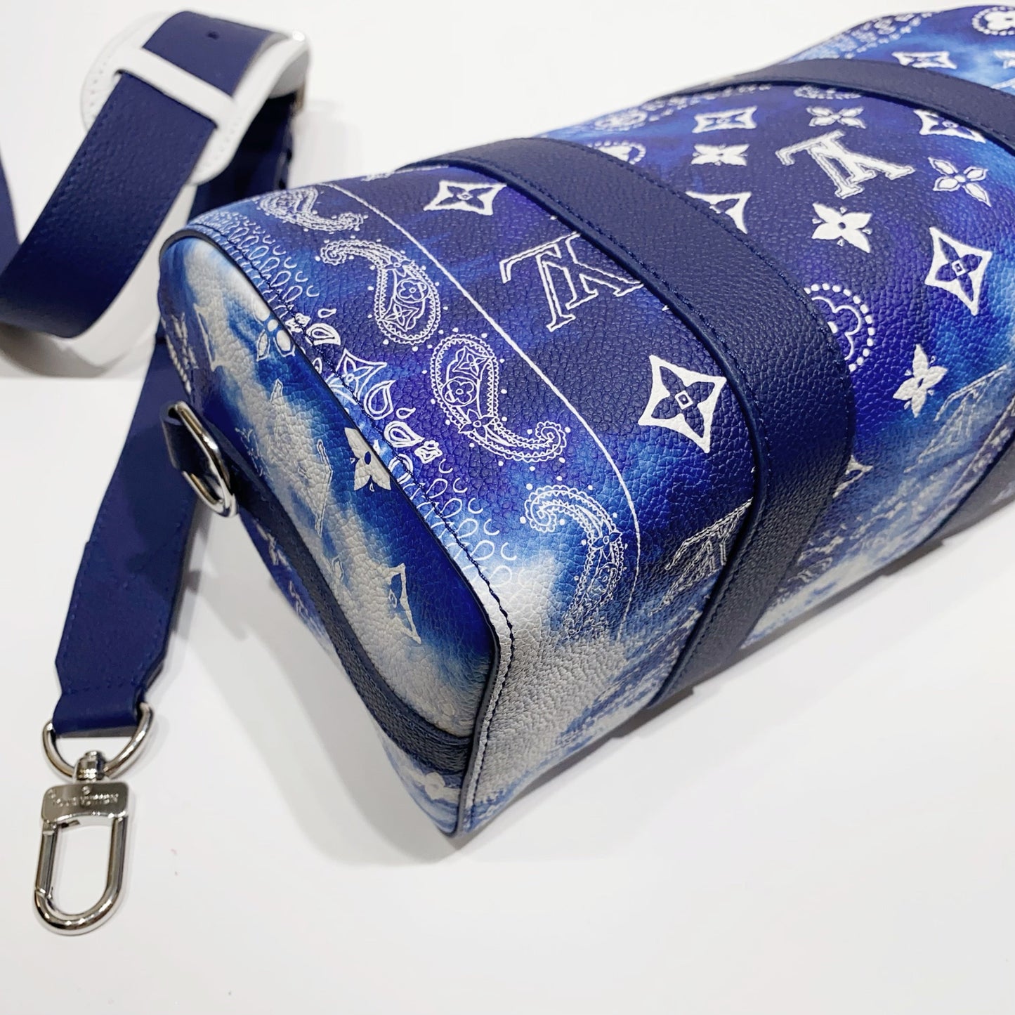 No.4081-Louis Vuitton Monogram Bandana City Keepall