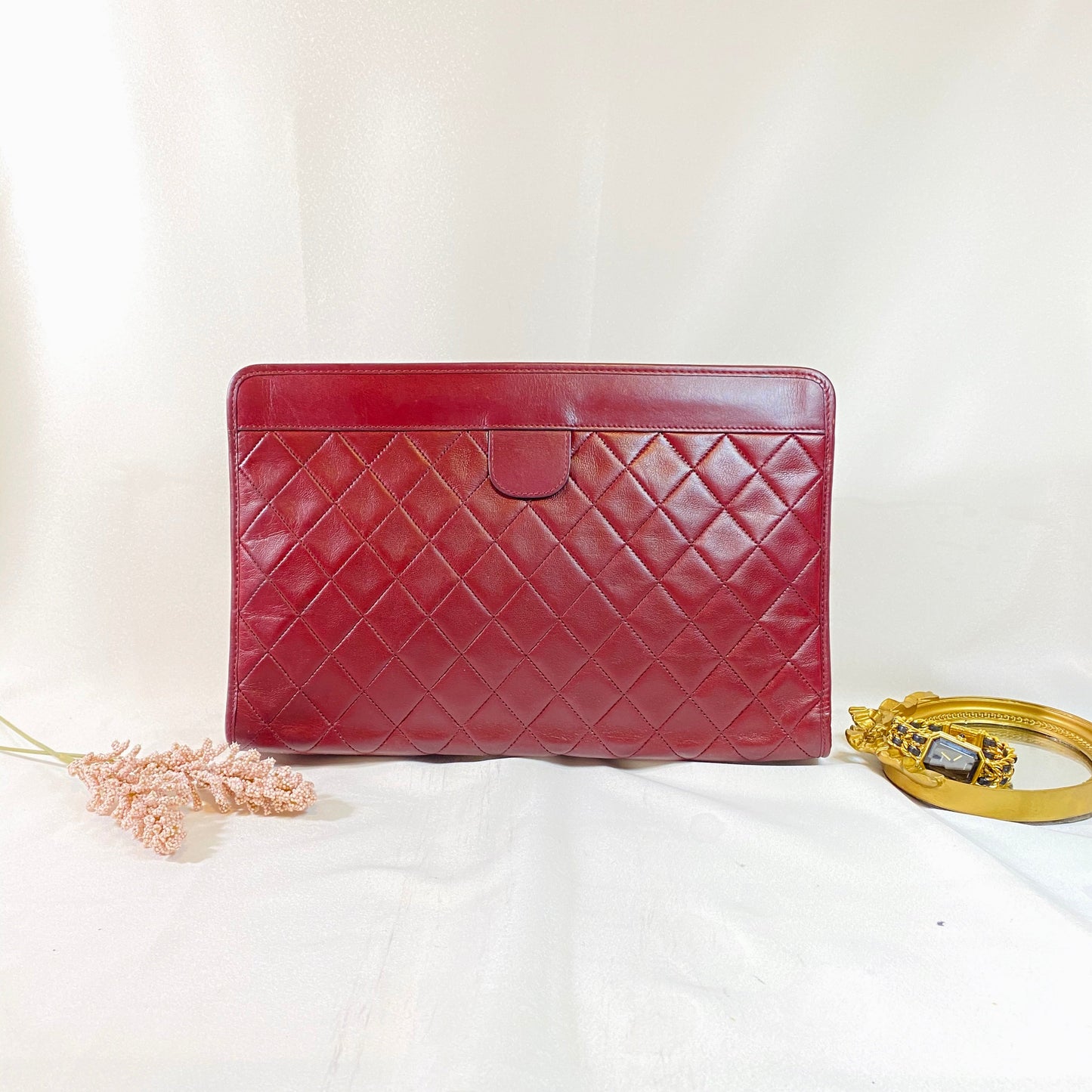 No.2284-Chanel Vintage Lambskin Clutch