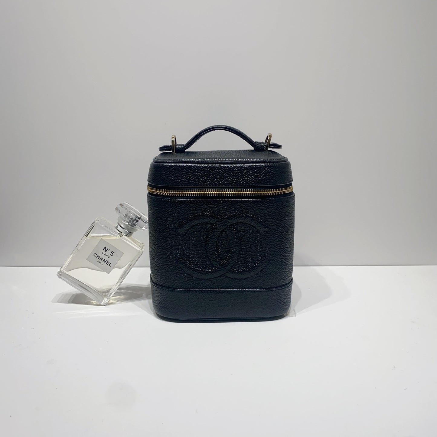 No.4101-Chanel Vintage Caviar Vanity Case