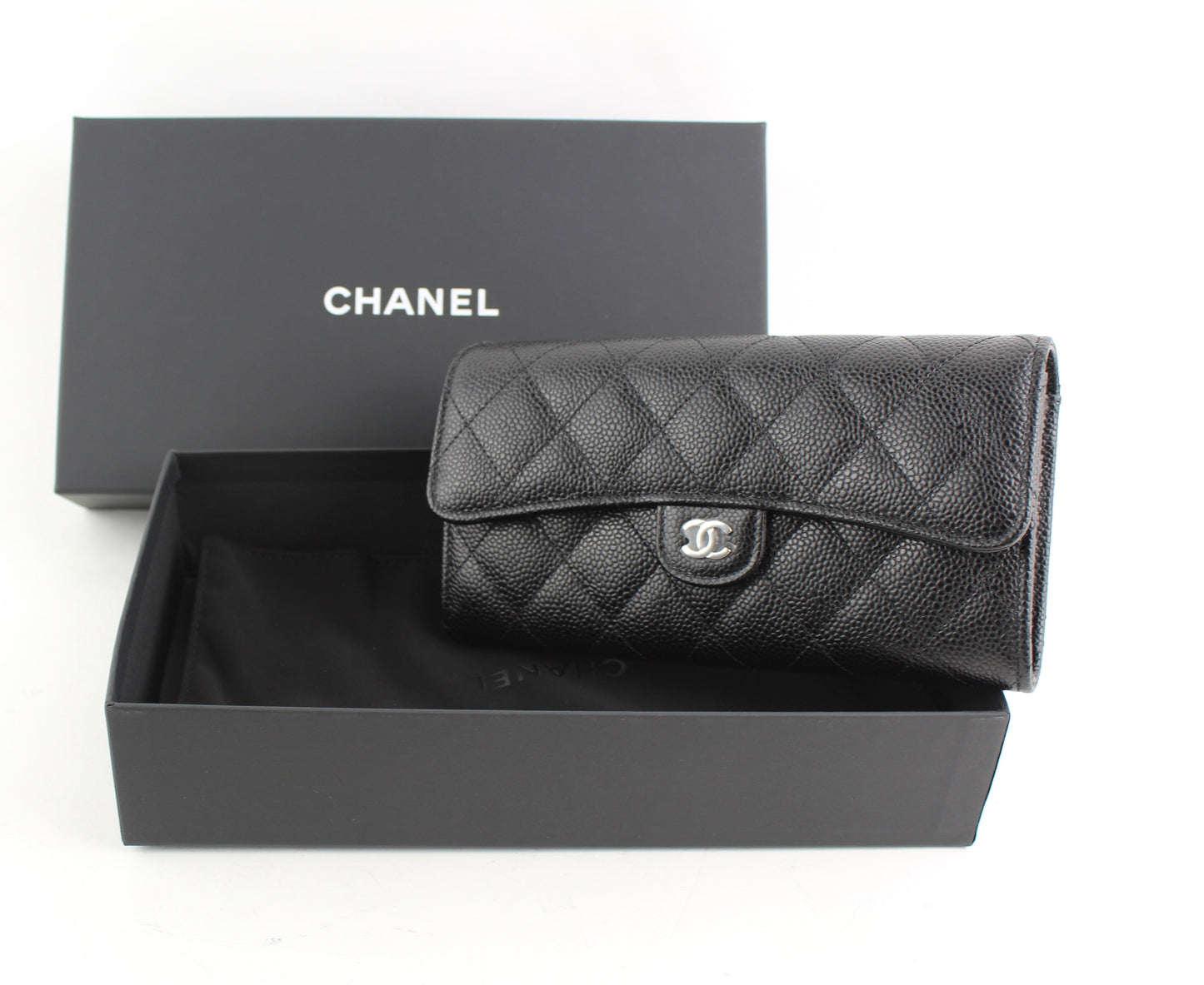 CHANEL CLASSIC FLAP WALLET