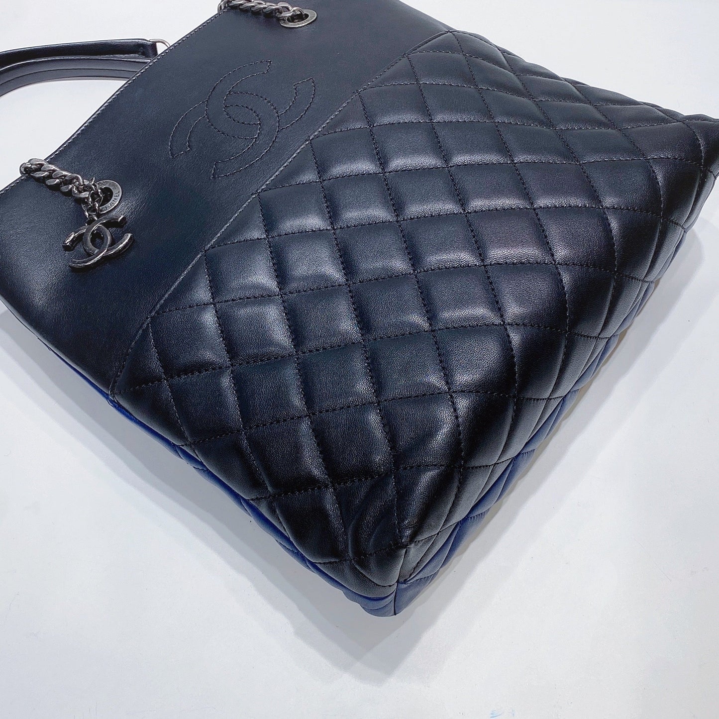 No.3612-Chanel Lambskin Urban Delight Tote Bag