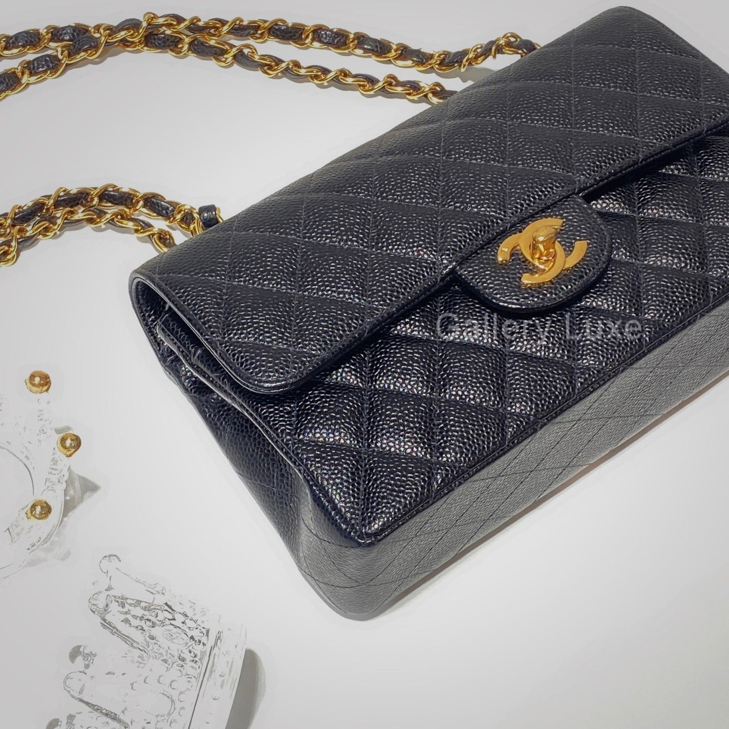 No.2490-Chanel Vintage Caviar Classic Flap 23cm