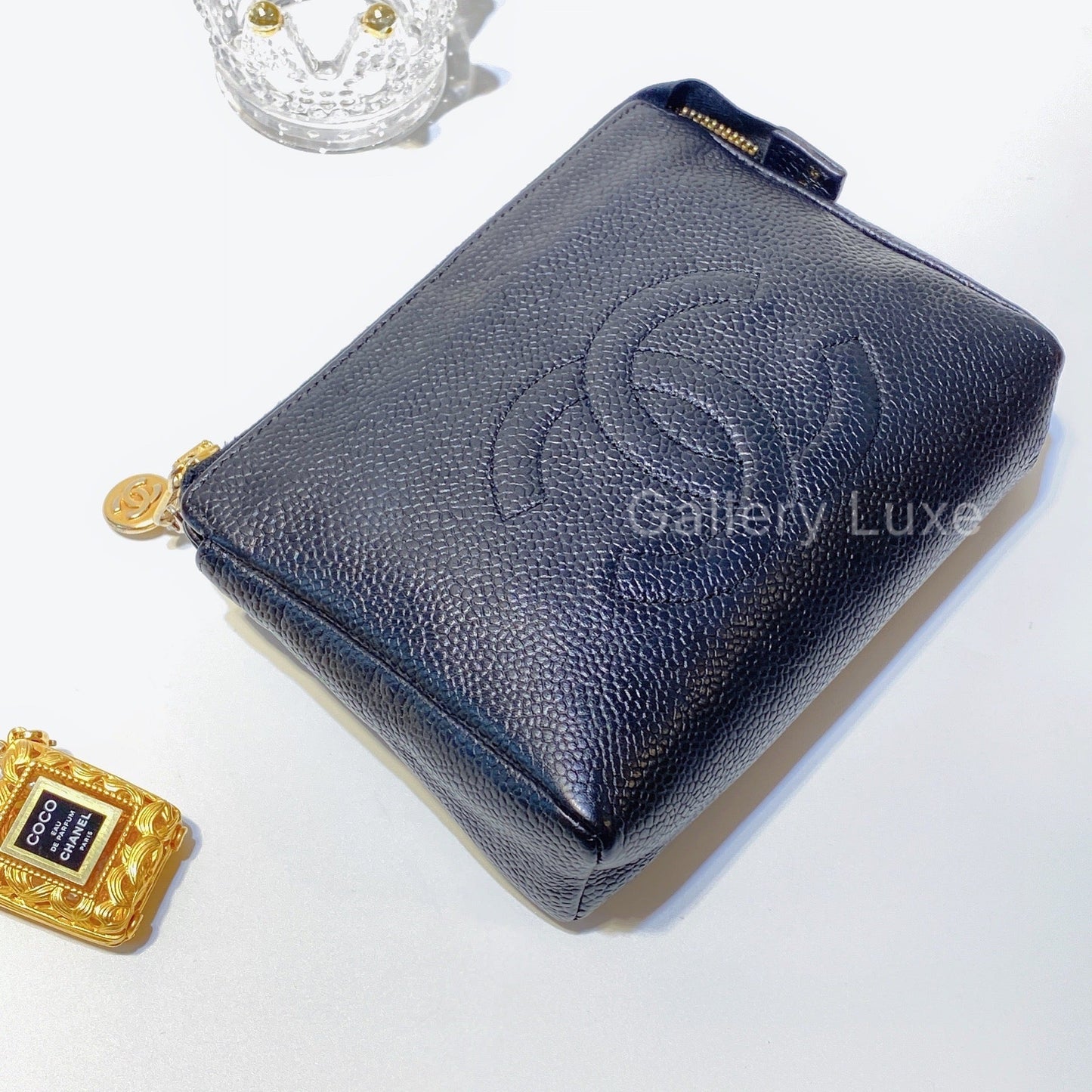 No.2779-Chanel Vintage Caviar Small Pouch
