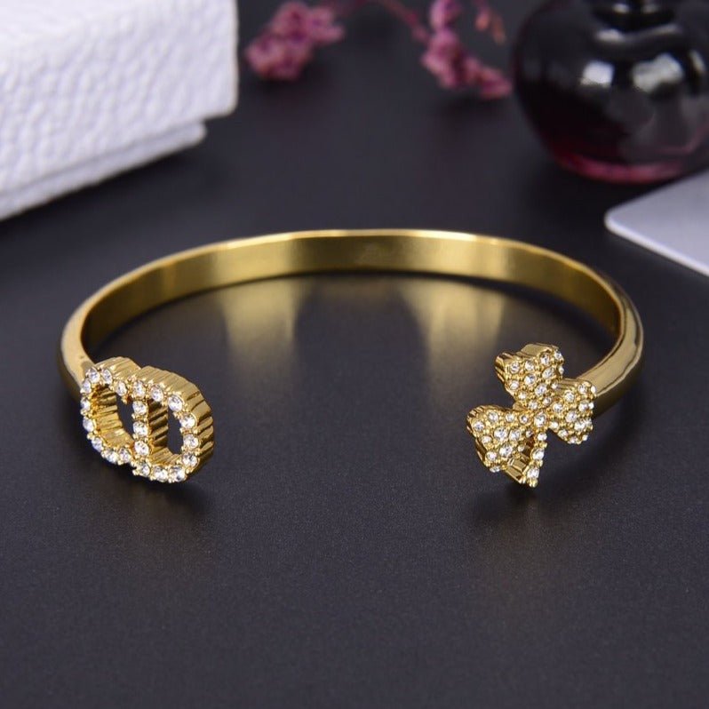 Luxury DiorCLOVER CUFF BRACELET GOLD DIAMOND