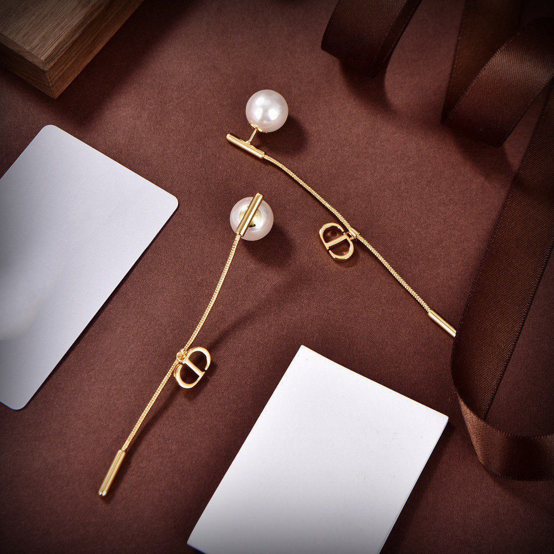 Luxury DiorDROP MOP GOLD EARRINGS