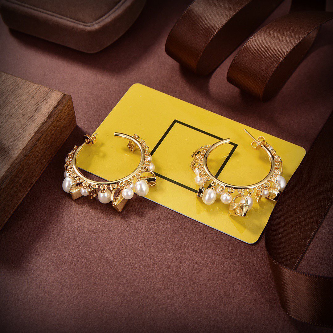 Luxury FendiF BUCKLE PEARL GOLD EARRINGS