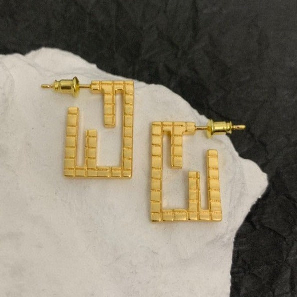 Luxury FendiFF BAGUETTE MOTIF SHAPED GOLD EARRINGS