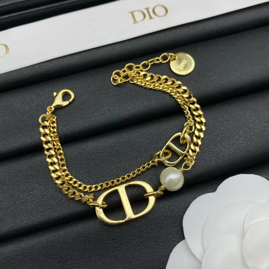 Luxury DiorLOGO MOP GOLD DOUBLE CHAIN BRACELET