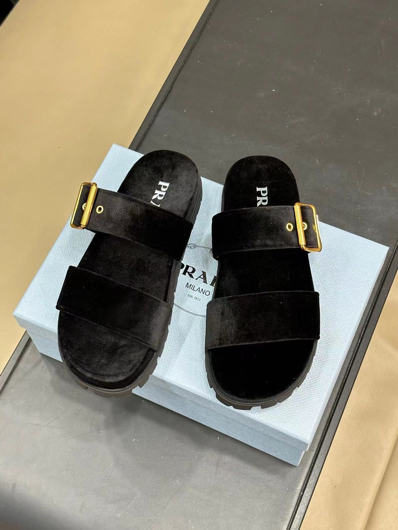 Luxury PradaSlides 10 Velvet Black