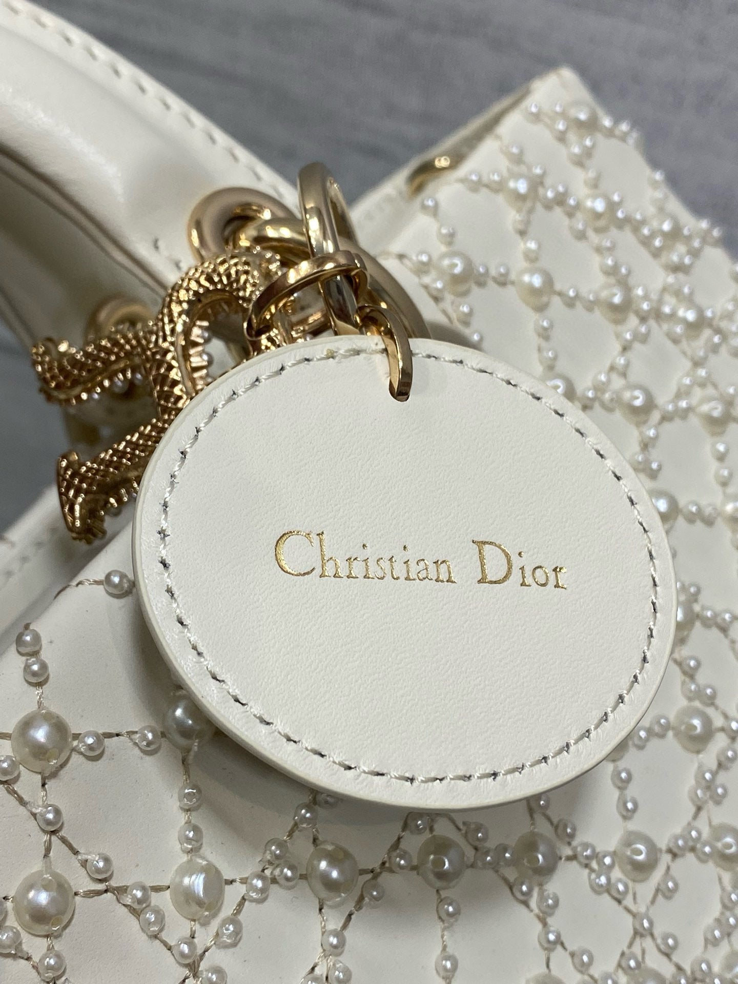 Luxury DiorMEDIUM LADY D-JOY 26 WHITE LATTE CALFSKIN PEARL