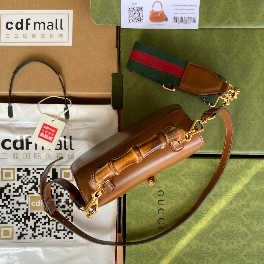 Luxury Gucci BAMBOO TOP HANDLE BAG 21 IN BROWN CALFSKIN