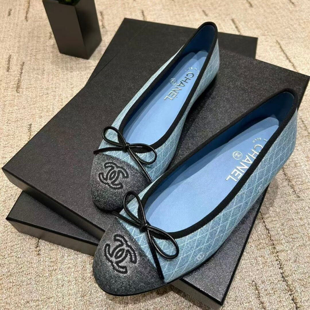 Luxury Chanel 25 Ballet Flat Blue Denim White Quilted