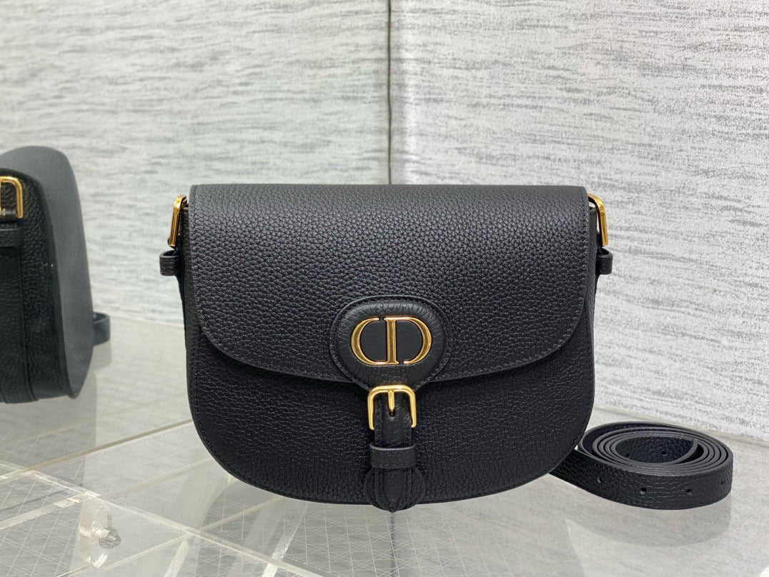 Luxury Dior25 MEDIUM BOBBY 22CM BLACK GRAINED CALFSKIN GOLD HARDWARE