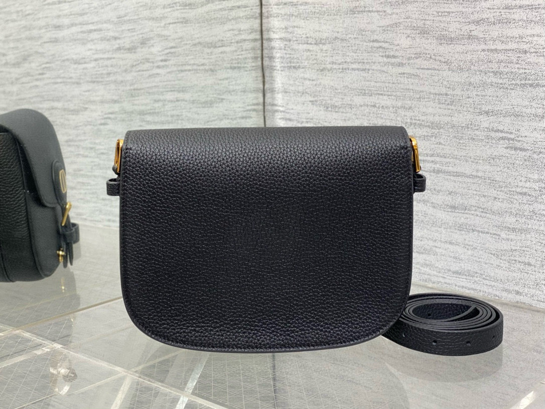 Luxury Dior25 MEDIUM BOBBY 22CM BLACK GRAINED CALFSKIN GOLD HARDWARE