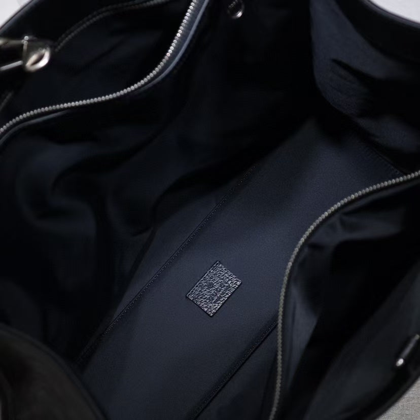 Luxury Gucci  Off The Grid Medium Tote Bag Black Polyester and Leather