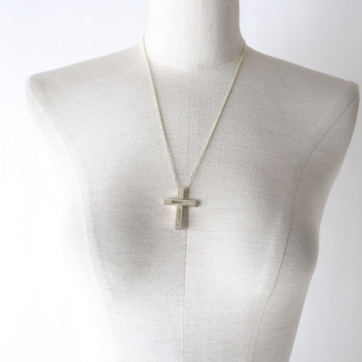 Luxury Gucci Trending 2025 Cutout G Design SV925 Necklace