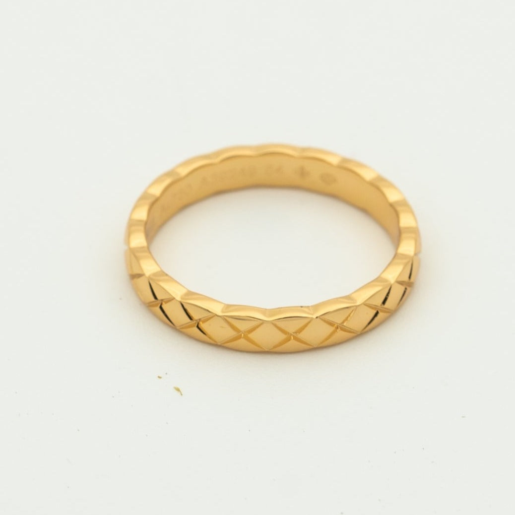 Luxury Chanel CRUSH MINI CLASSIC RING