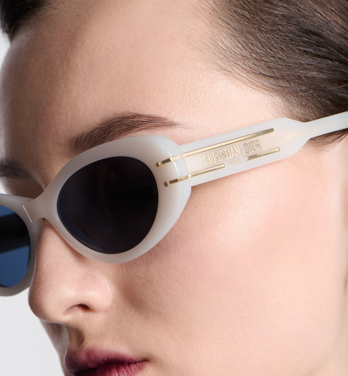 Luxury Diorsignature B8U Milky Ivory Oval Sunglasses
