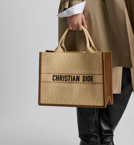 Medium Luxury Dior Book Tote Beige Luxury Dior Oblique Embroidered Raffia And Camel Calfskin