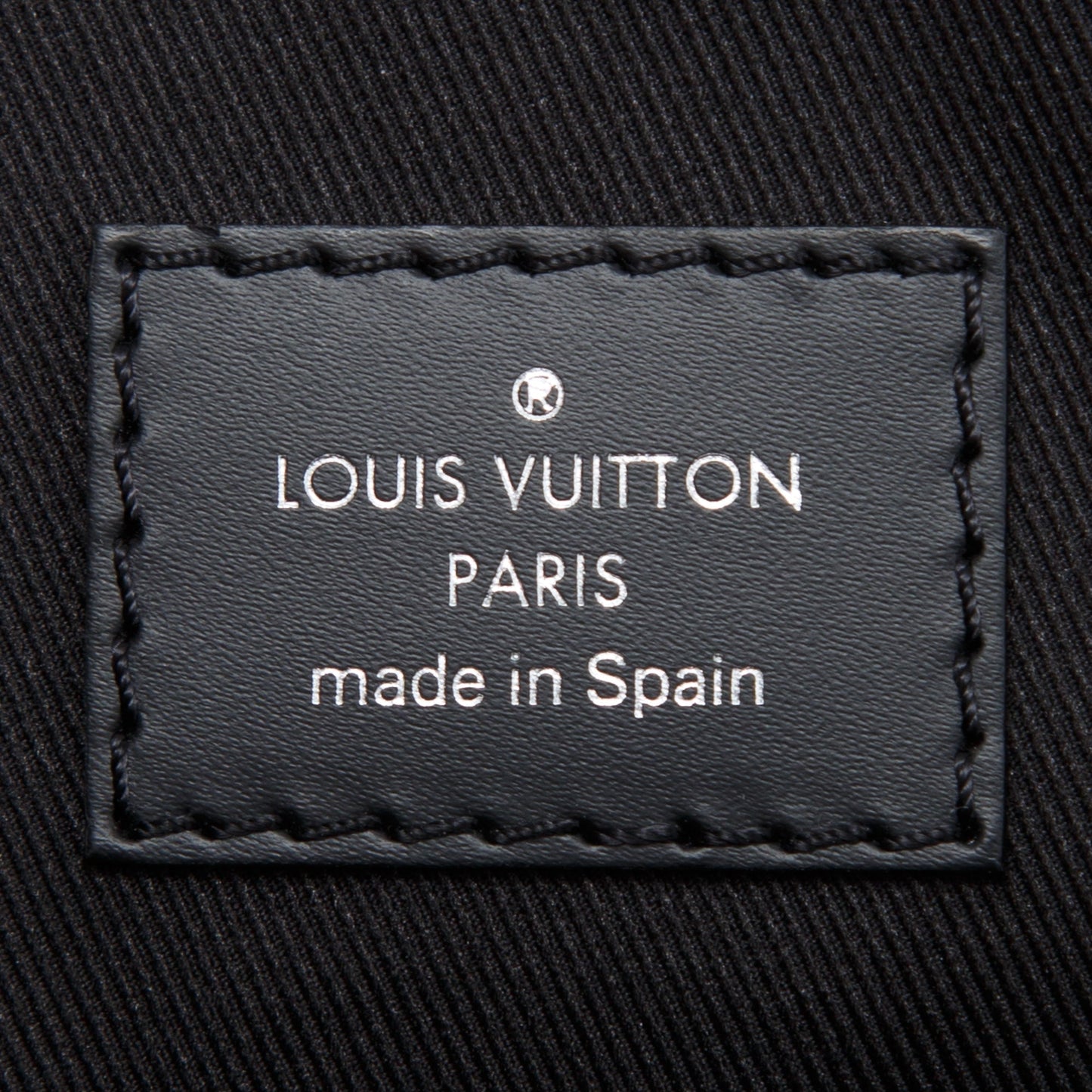 Louis Vuitton 2020 Monogram Eclipse District MM