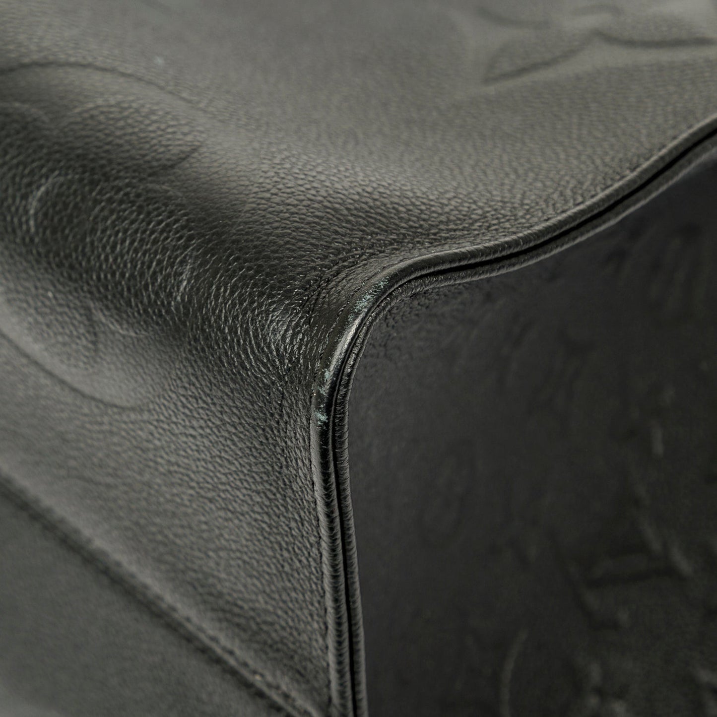 Louis Vuitton 2022 Empreinte Leather OnTheGo GM
