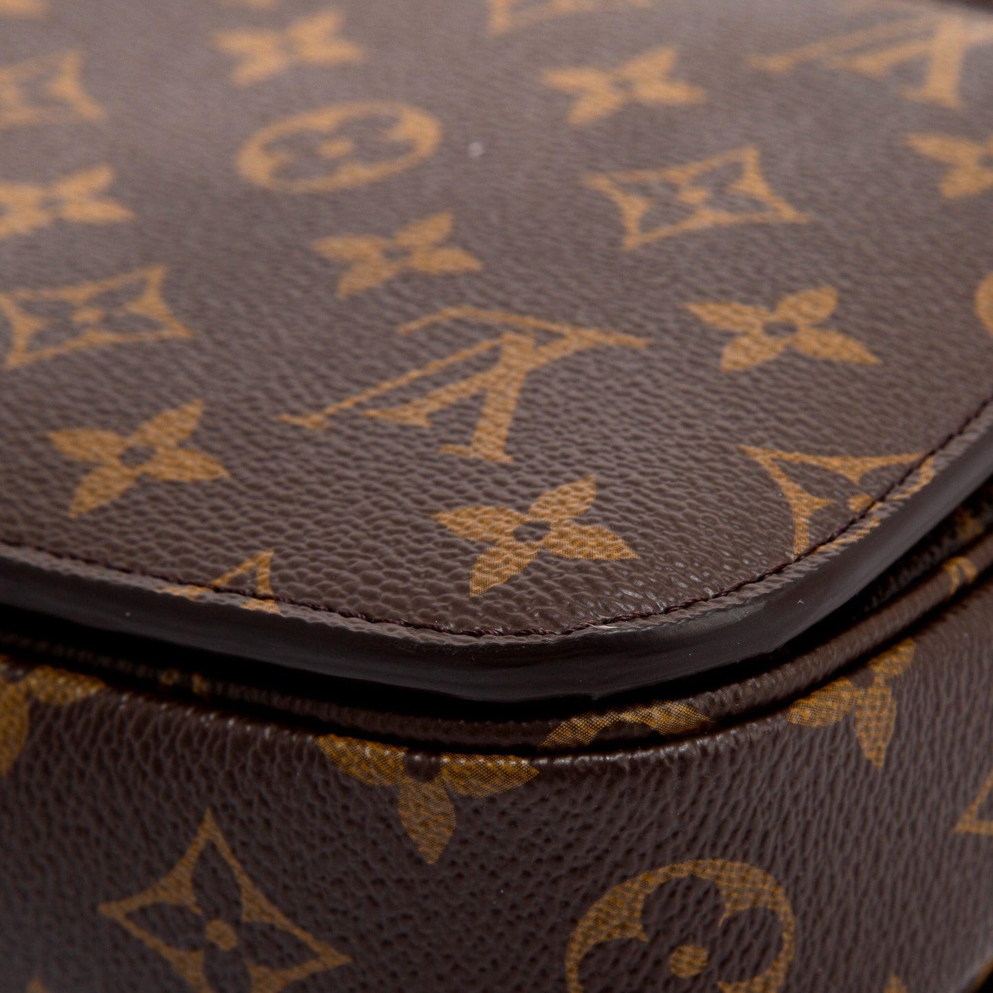 Louis Vuitton 2022 Monogram Pochette Metis