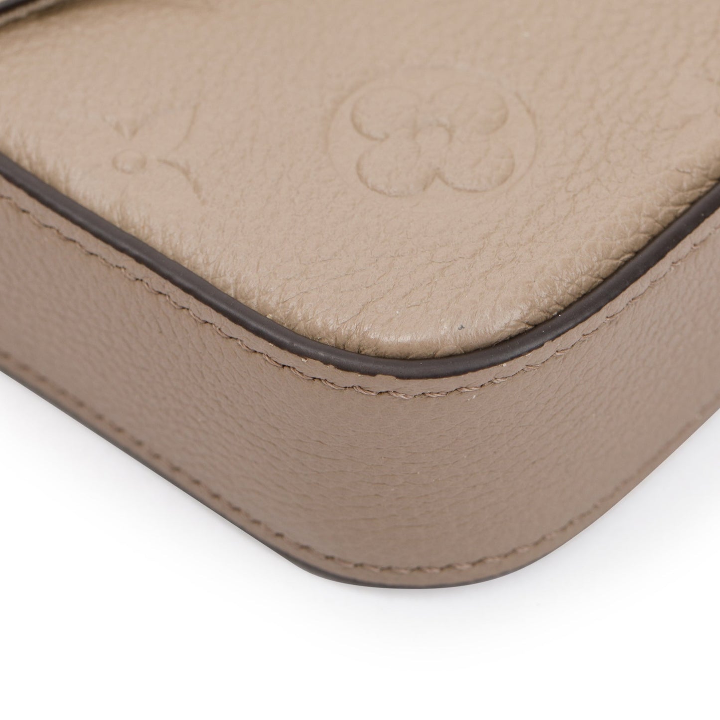Louis Vuitton 2022 Turtledove Empreinte Leather Felicie Pochette Bag