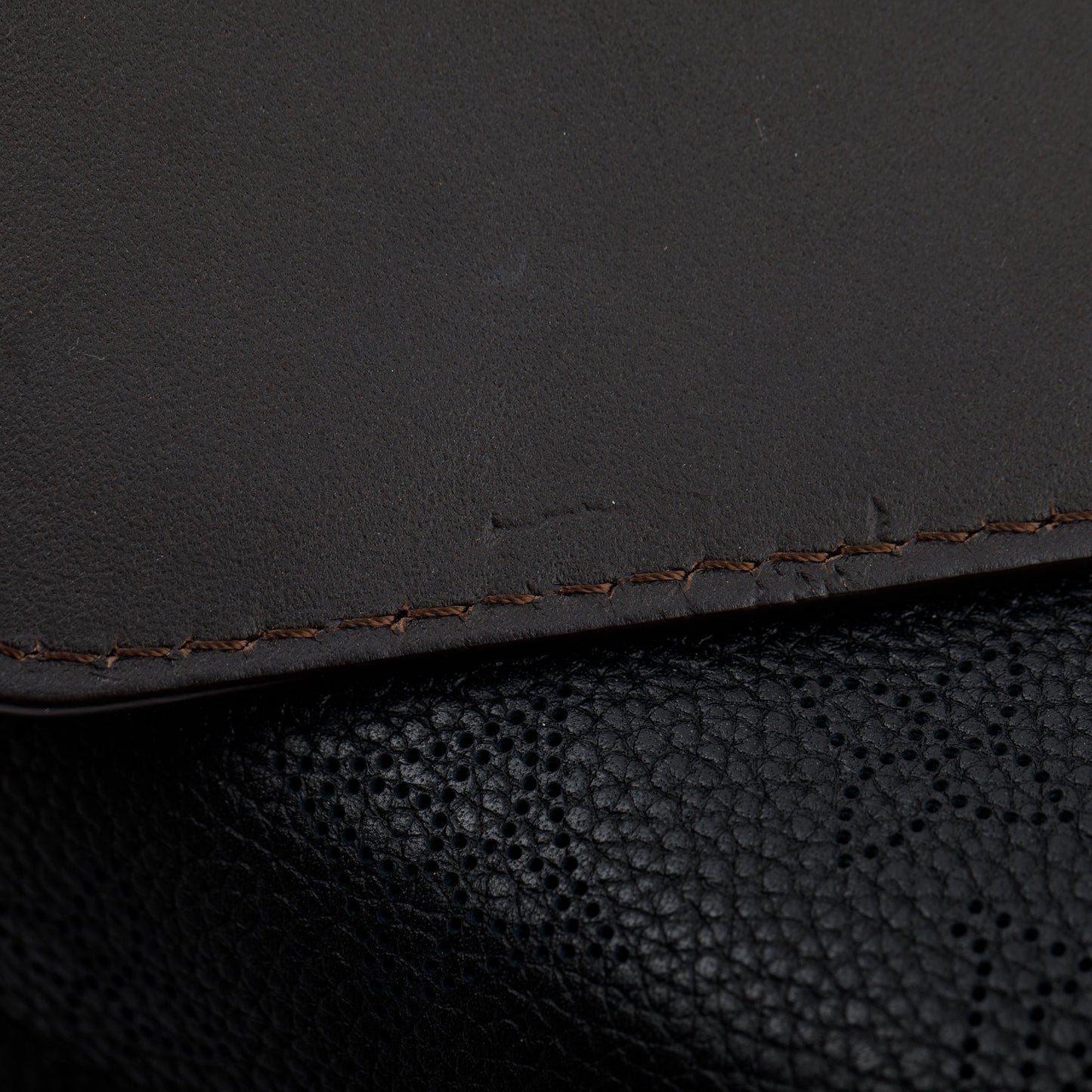 Louis Vuitton Black Mahina Leather Hina Pm Tote
