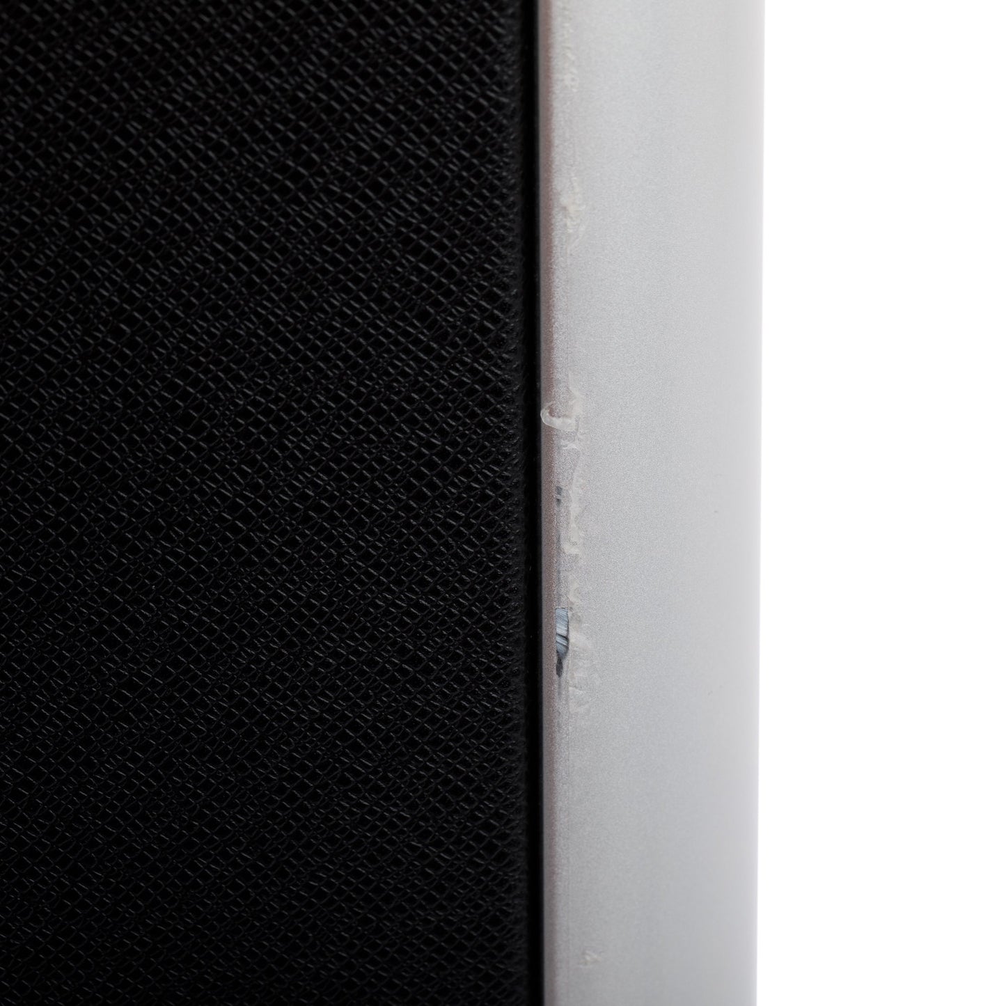 Louis Vuitton Black Taiga Leather Horizon 55