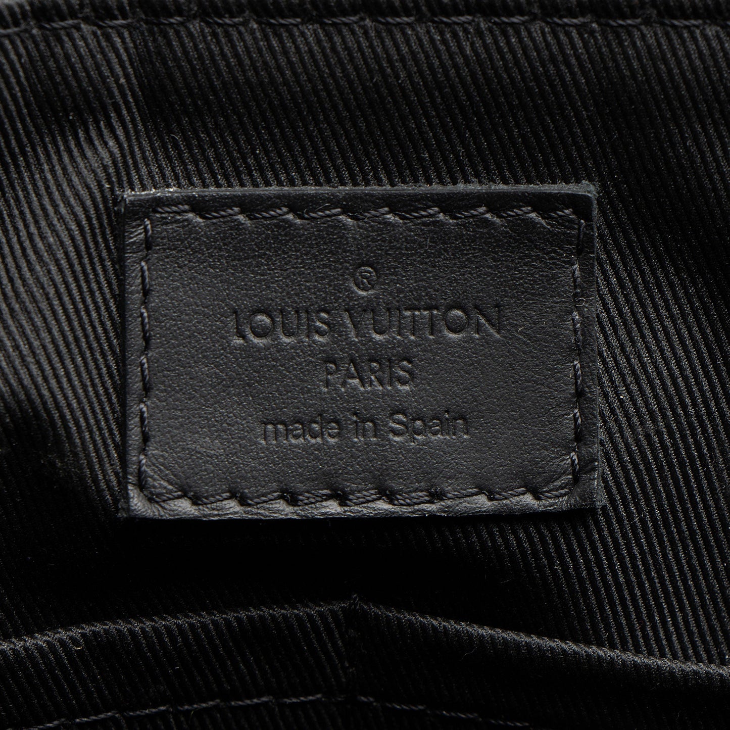 Louis Vuitton Calfskin Aerogram Takeoff Messenger