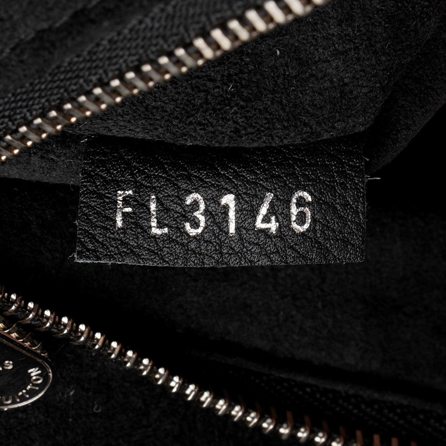 Louis Vuitton Calfskin Lockme Cabas Tote (SHF-hQ75XO)