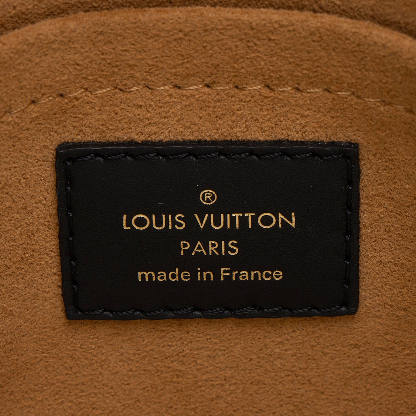 Louis Vuitton Calfskin Monogram Canvas On My Side MM Tote (SHF-vj1OwL)