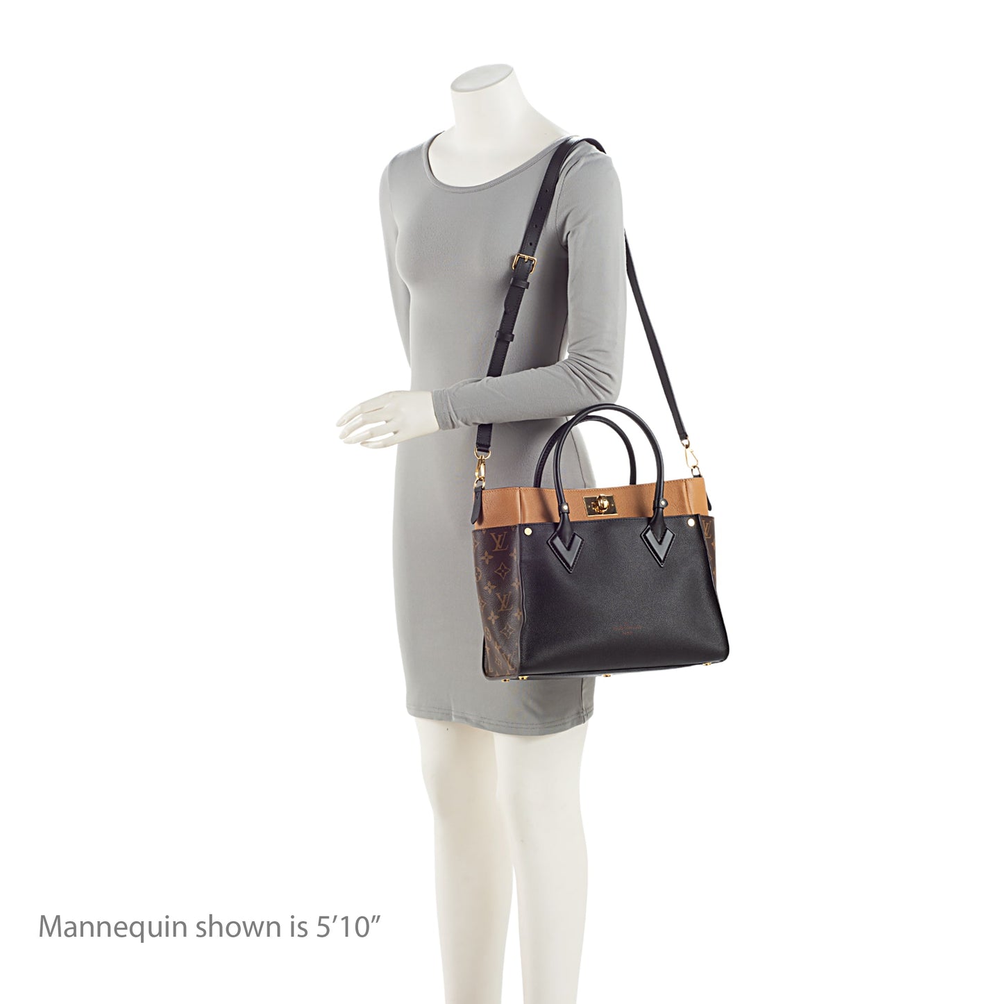 Louis Vuitton Calfskin Monogram Canvas On My Side MM Tote (SHF-vj1OwL)