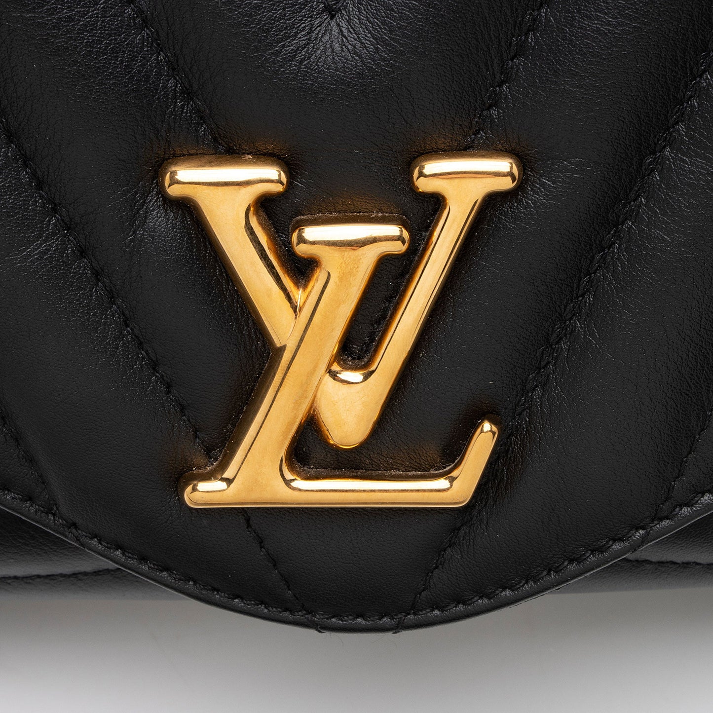 Louis Vuitton Calfskin New Wave Chain Shoulder Bag