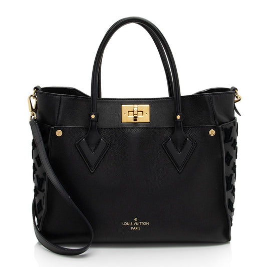 Louis Vuitton Calfskin Tufted Monogram Canvas On My Side MM Tote (SHF-QMhDUi)