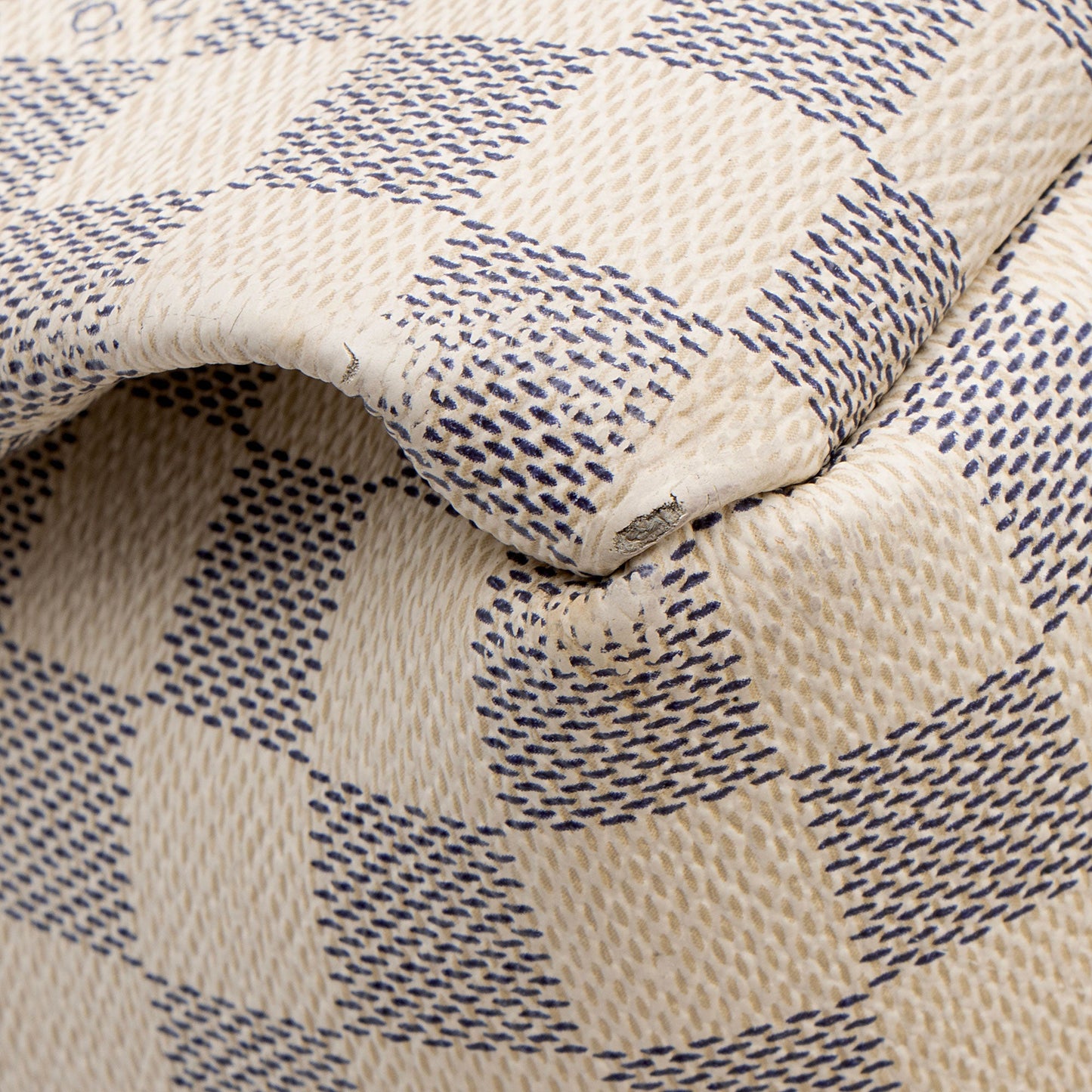 Louis Vuitton Damier Azur Artsy MM Shoulder Bag (SHF-D9Abmw)