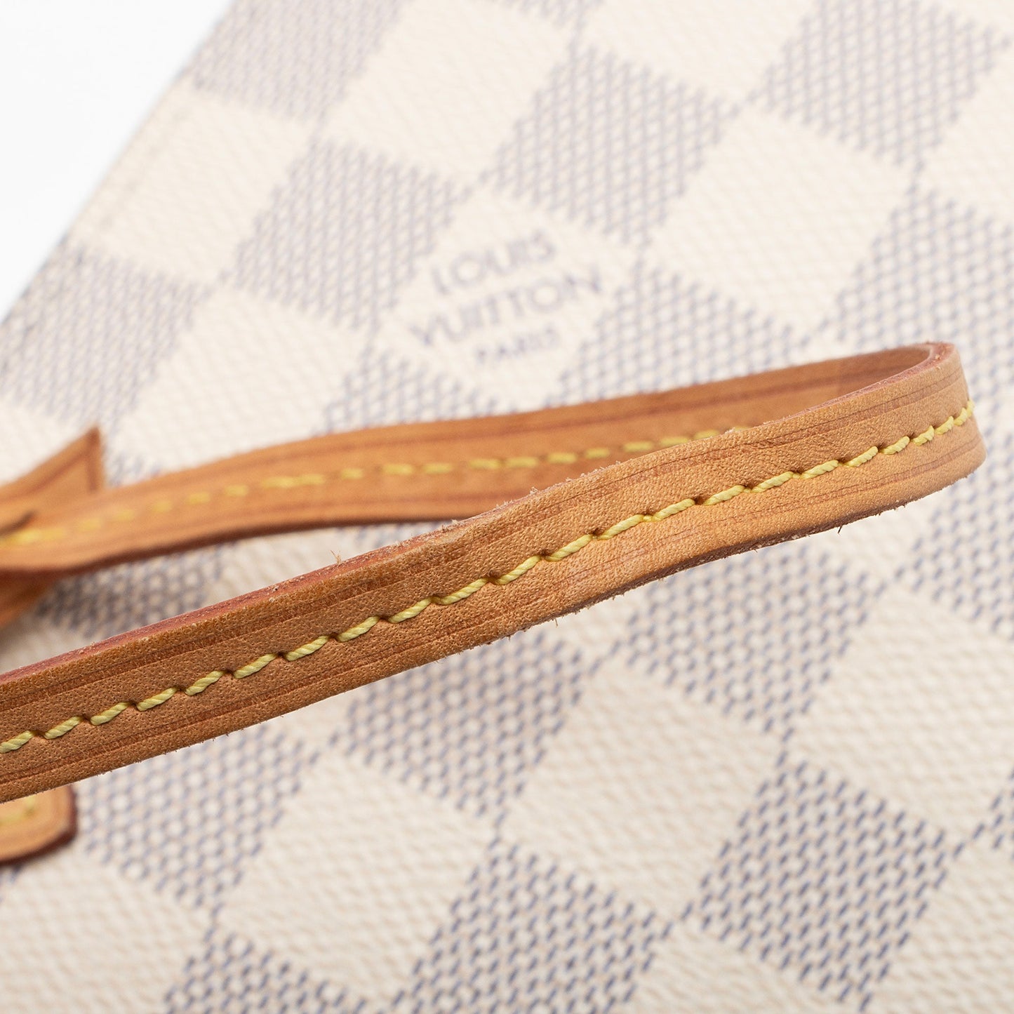 Louis Vuitton Damier Azur Neverfull MM Pochette (SHF-GfJO9g)